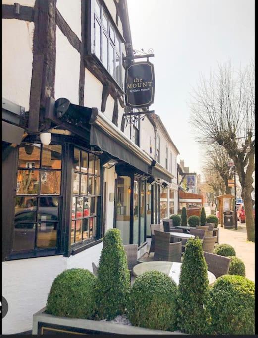 Entire Georgian Luxury Home - 3 Storey- High St Henley-In-Arden -Two Bedrooms-Sleeps 4 Exterior photo