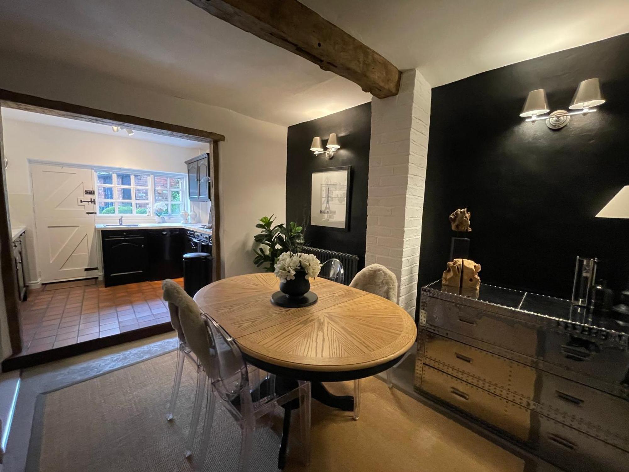 Entire Georgian Luxury Home - 3 Storey- High St Henley-In-Arden -Two Bedrooms-Sleeps 4 Exterior photo